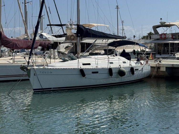 Barco Beneteau Oceanis  331 Clipper
