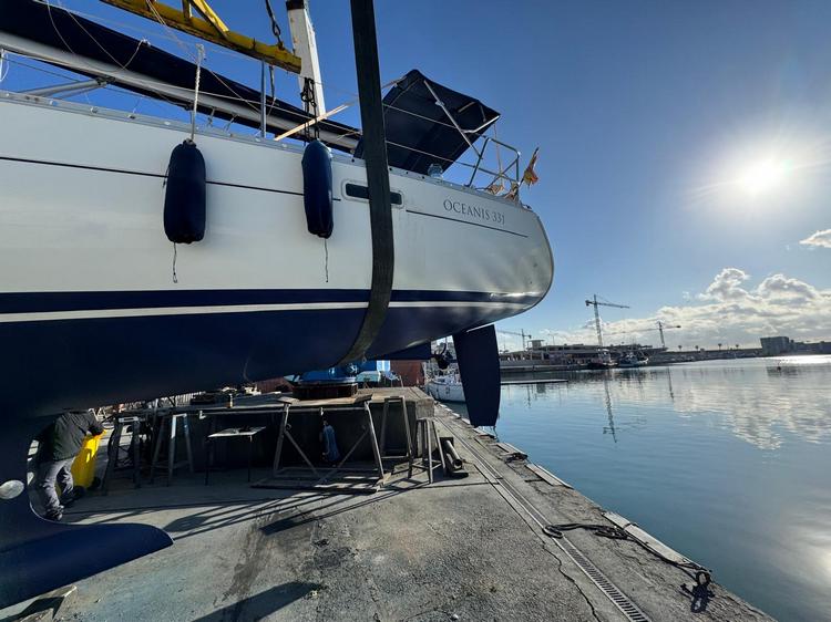 Imagen del barco Beneteau Oceanis  331 Clipper