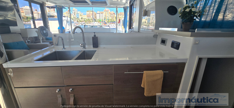 Catamarán Bali 4.2 seminuevo Junio 2023 Imagen del barco Catamarán Bali 4.2 seminuevo Junio 2023